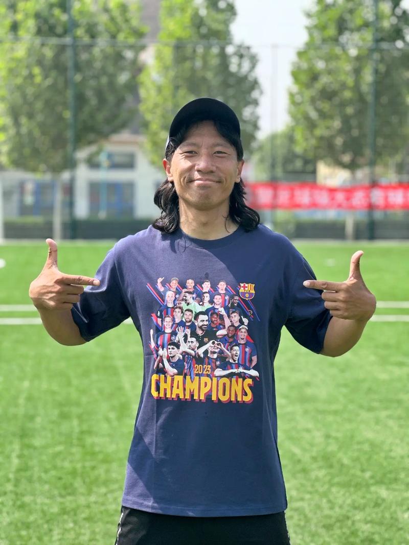 Tóc Mái Bay Buộc Cao